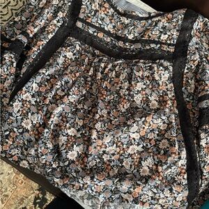 American Eagle Outfitters Black Floral Blouse